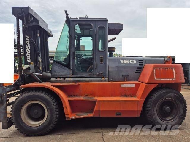 Doosan D 160 S-5 Dizelski viličari