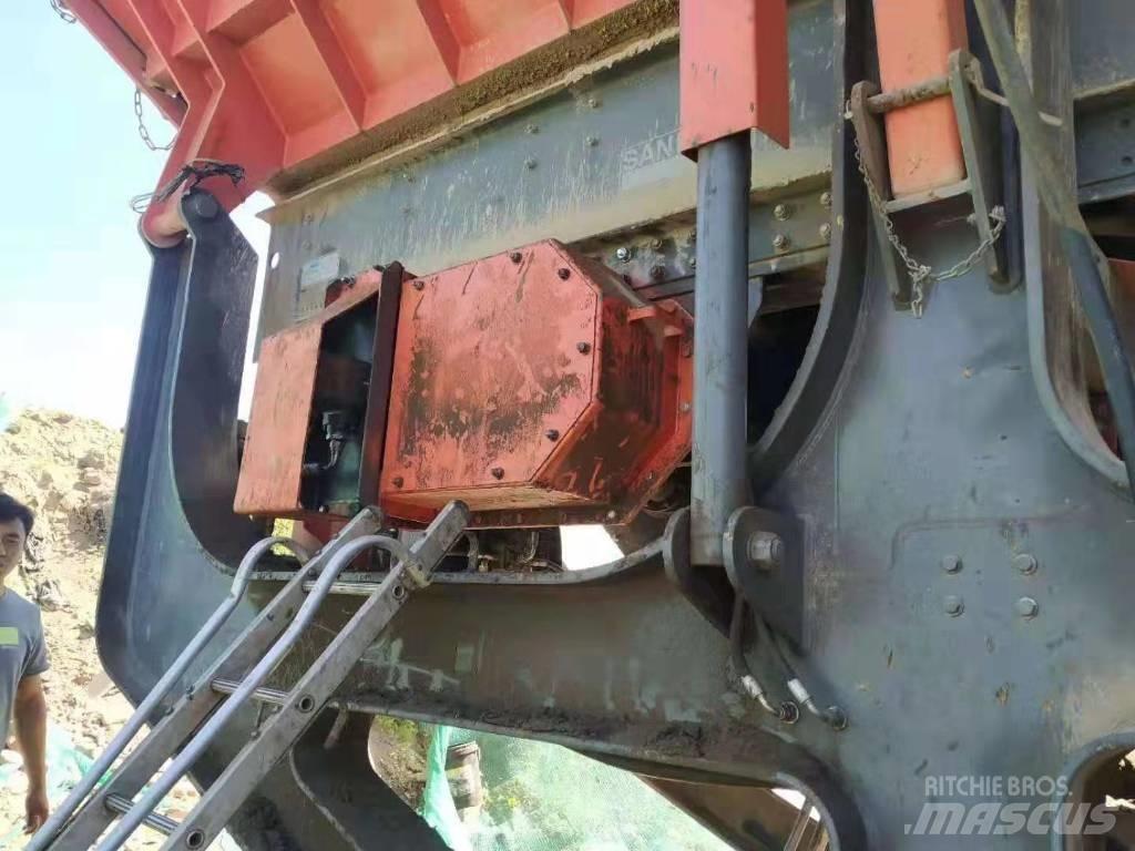 Sandvik QJ330 Mobilne drobilice