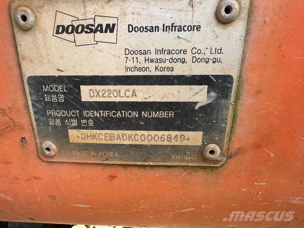 Doosan DX 220 LCA Bageri gusjeničari