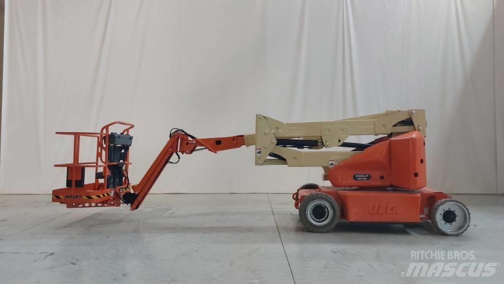 JLG E 400 AJPN Zglobne podizne platforme