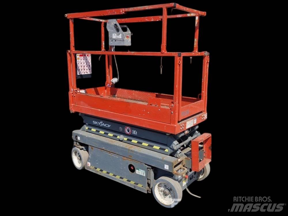 SkyJack SJ III 3215 Škaraste platforme