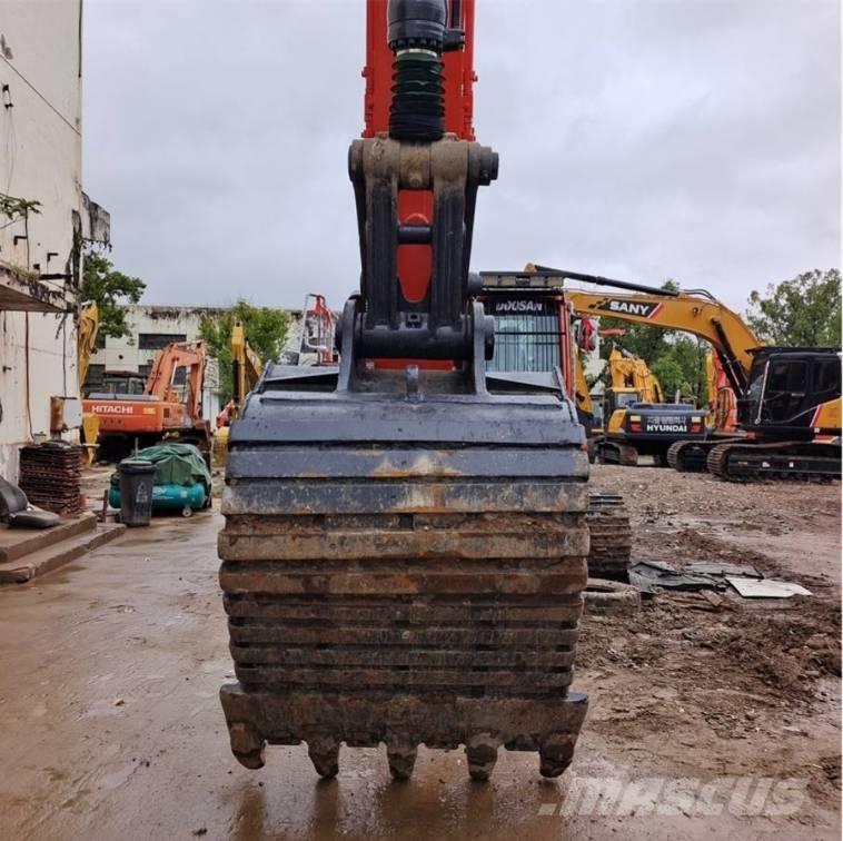 Doosan DX 340 Bageri gusjeničari