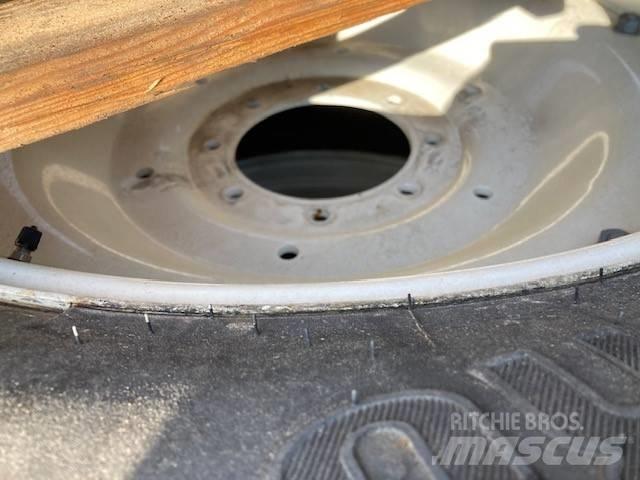 Trelleborg 540/65R34 Gume, kotači i naplatci