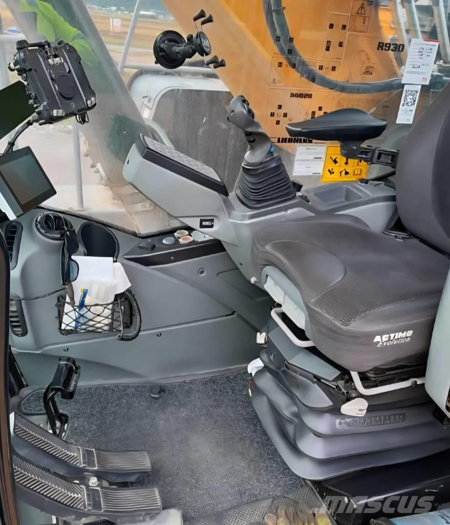 Liebherr R 930 G8 Bageri gusjeničari