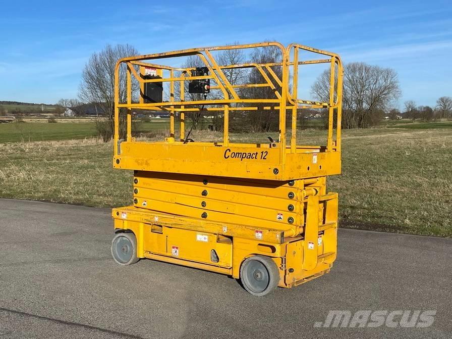 Haulotte Compact 12 Škaraste platforme
