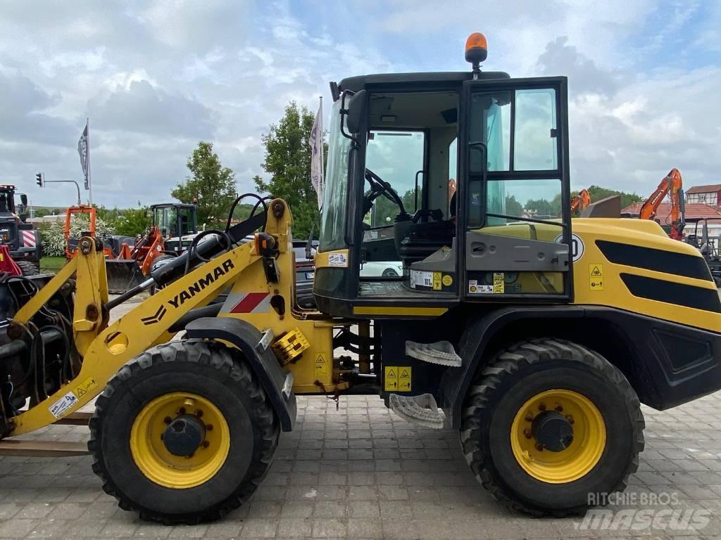 Yanmar V100 Utovarivači na kotačima