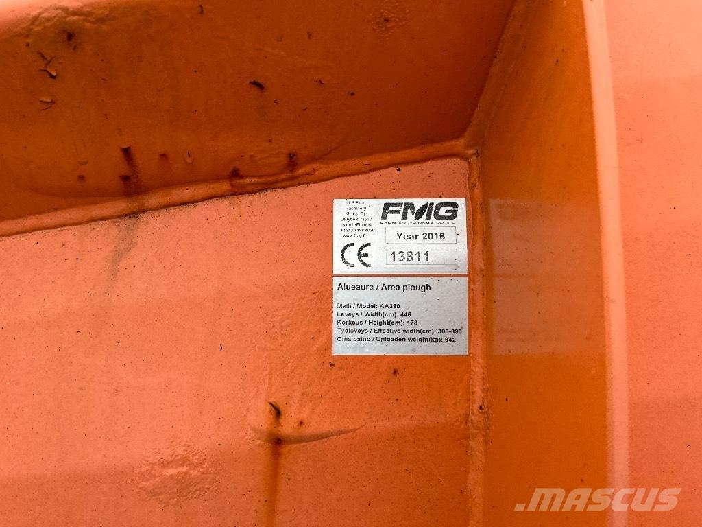 FMG 390 Sniježne daske i  plugovi