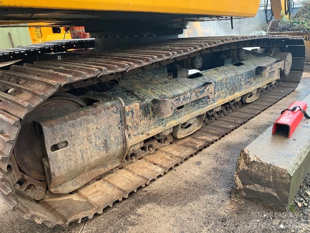 JCB 220 X Series Bageri gusjeničari