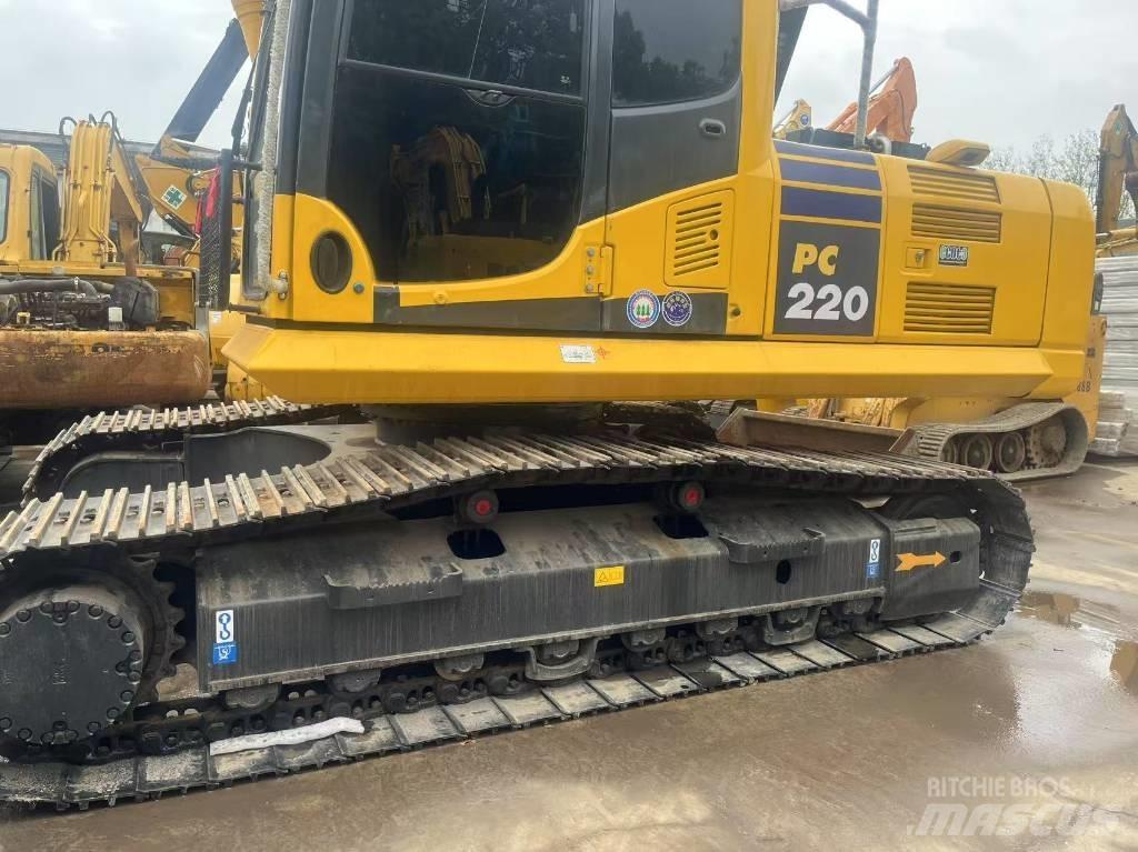 Komatsu PC 220-8 Bageri gusjeničari