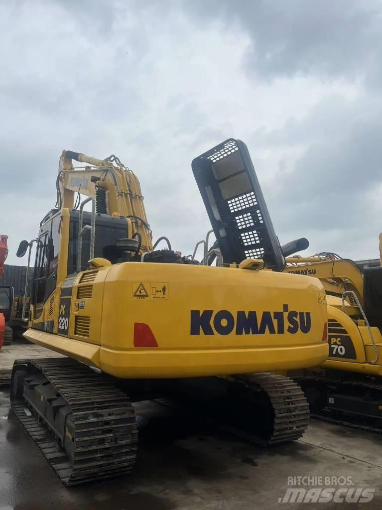 Komatsu PC 220-8 Bageri gusjeničari