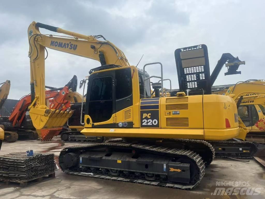Komatsu PC 220-8 Bageri gusjeničari