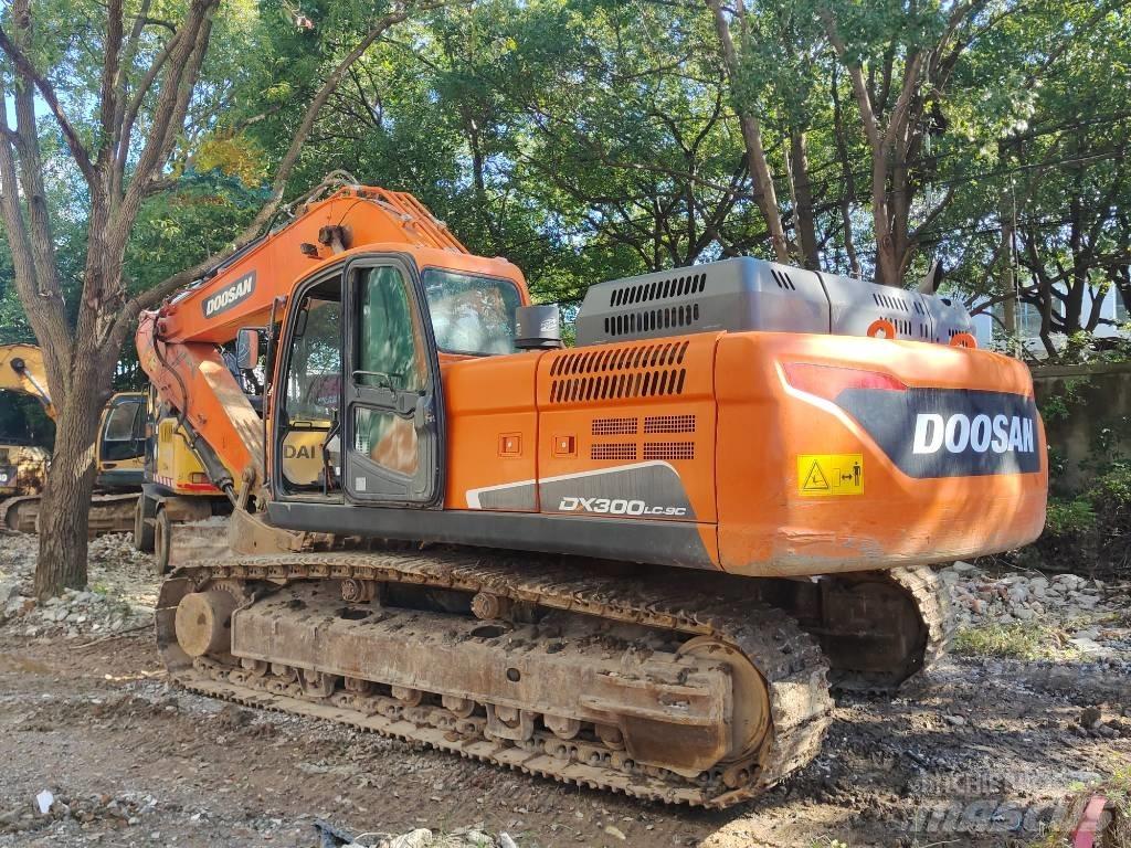 Doosan DX 300 LC Bageri gusjeničari