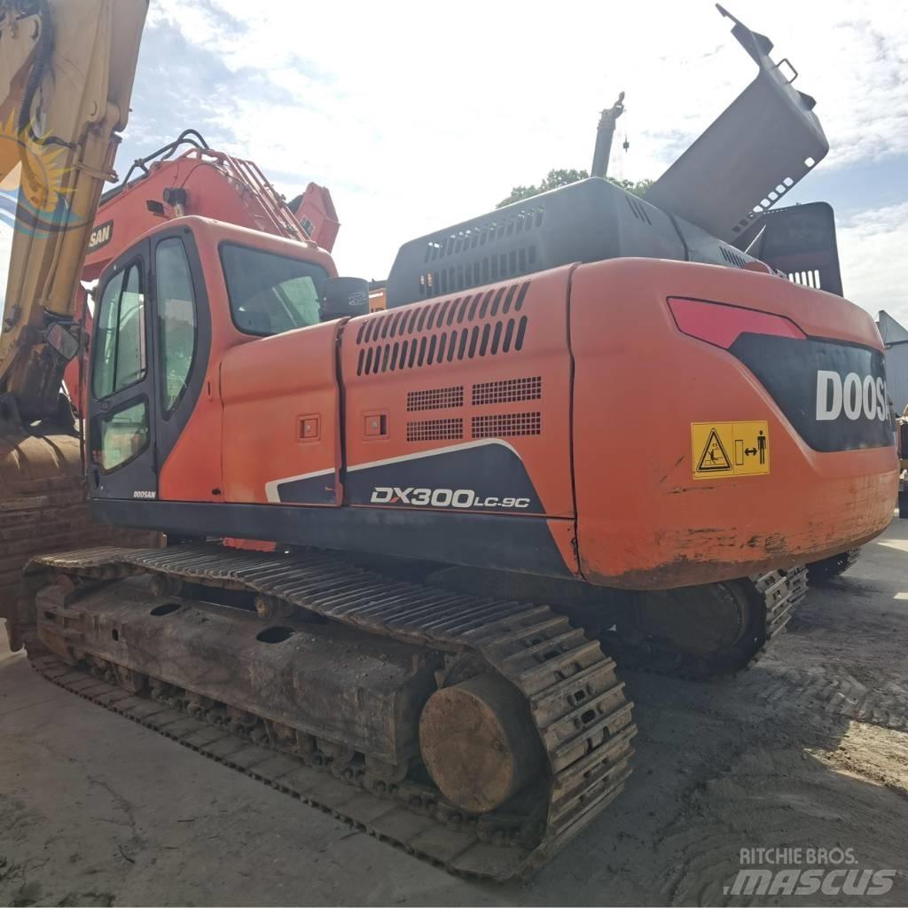Doosan DX 300 LC Bageri gusjeničari