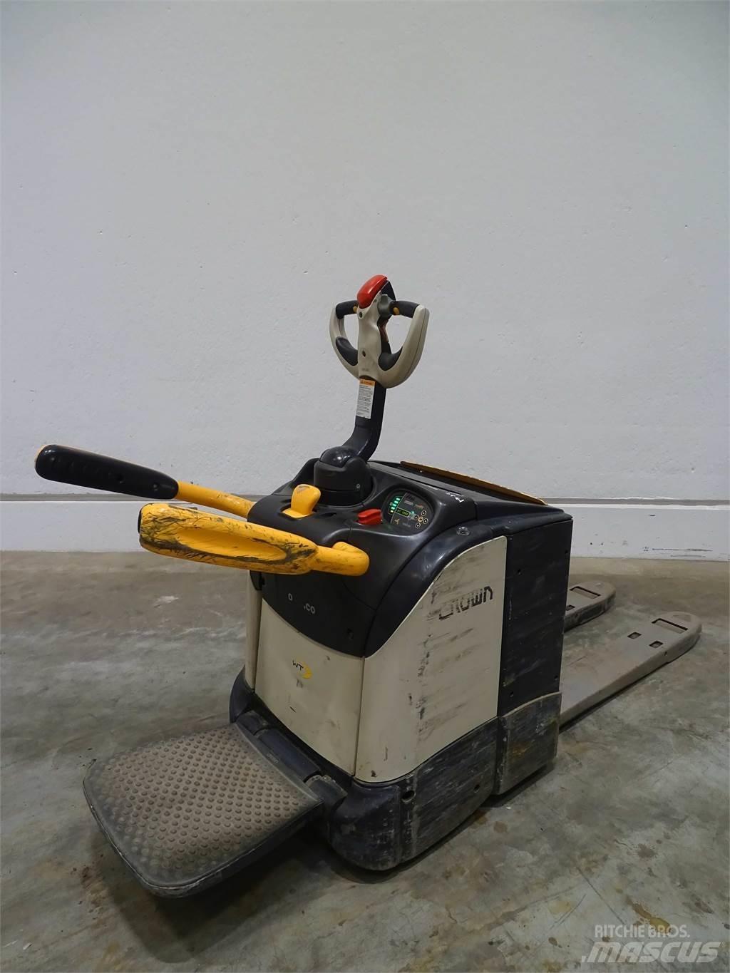 Crown WT3040 Nisko podizni električni viličar