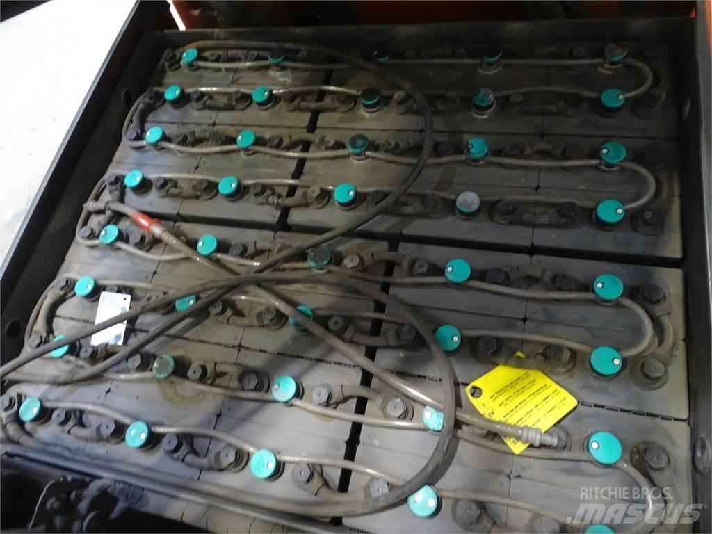 Linde E30 Električni viličari