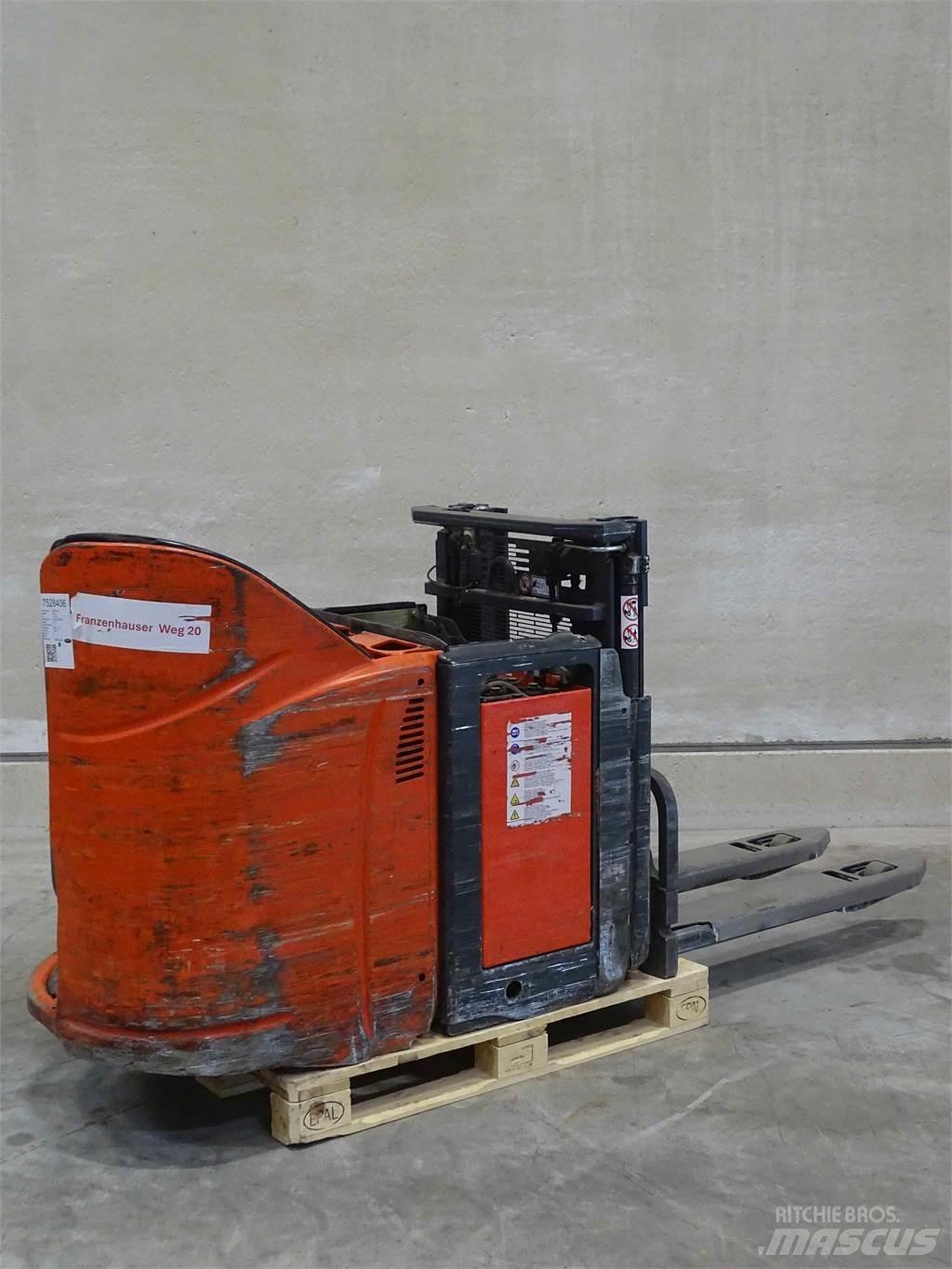 Linde L12LSP Ručni električni viličar