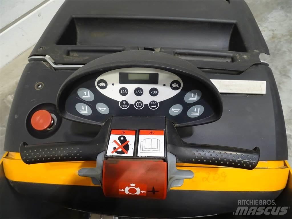 Still EXU-S22 Nisko podizni električni viličar