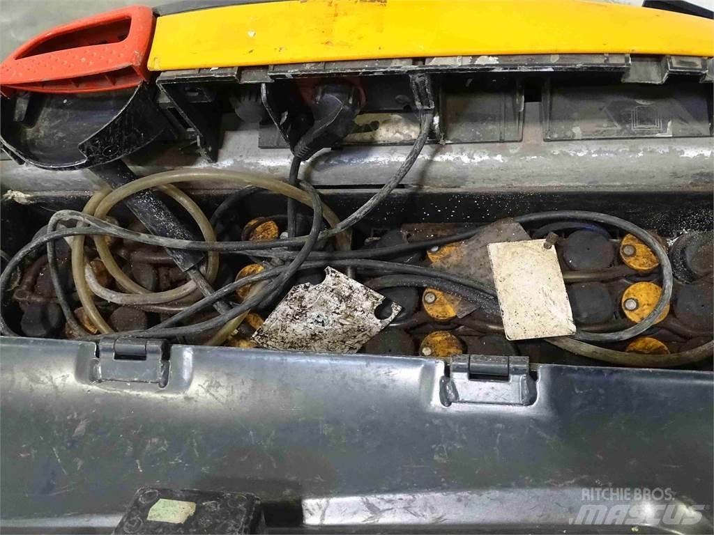 Still EXU16 Nisko podizni električni viličar