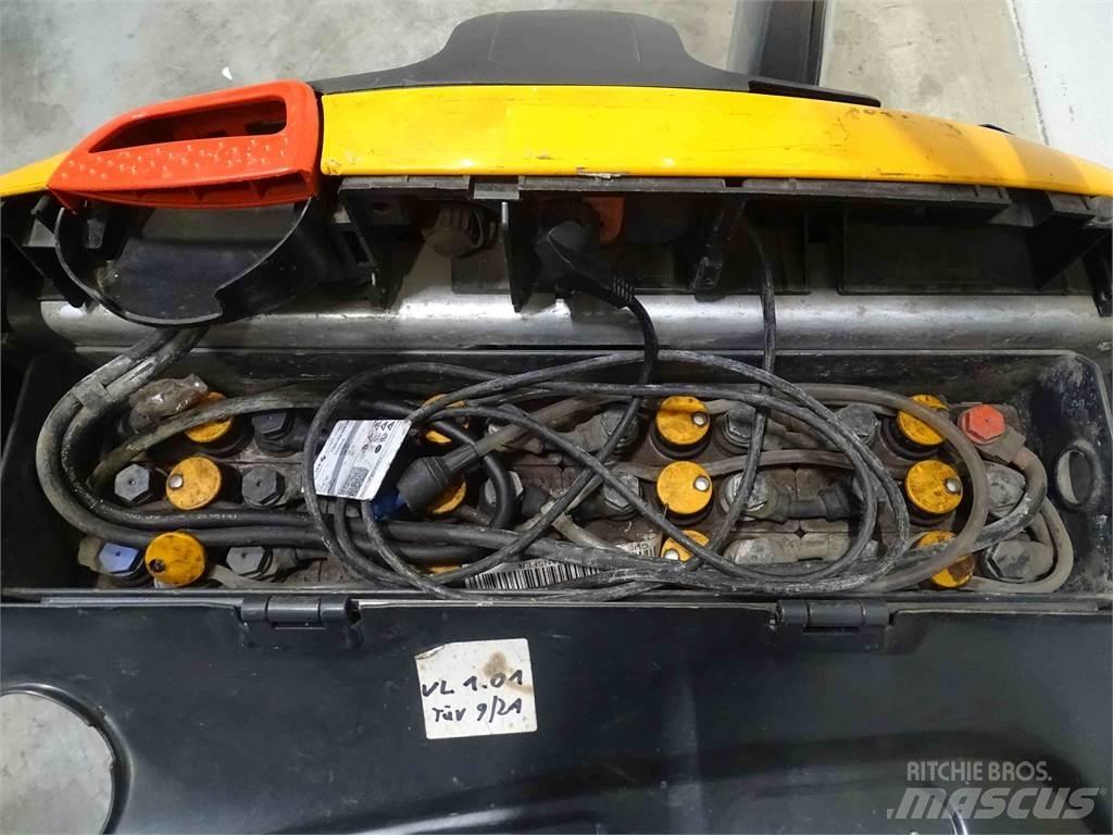 Still EXU16 Nisko podizni električni viličar