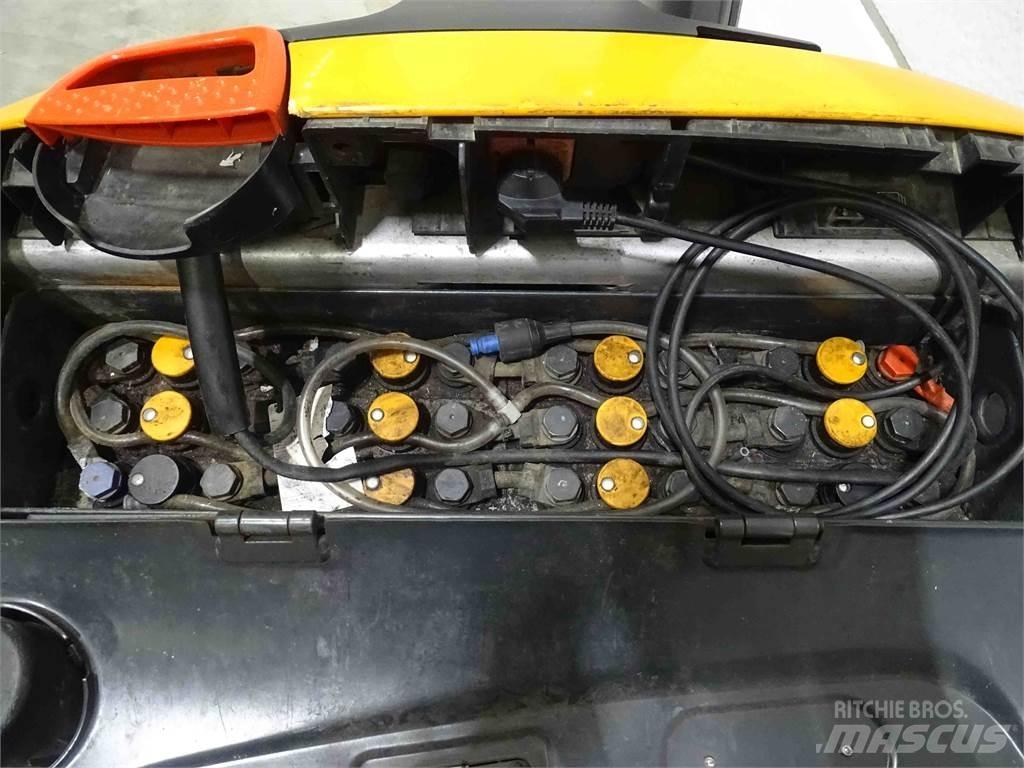 Still EXU16 Nisko podizni električni viličar
