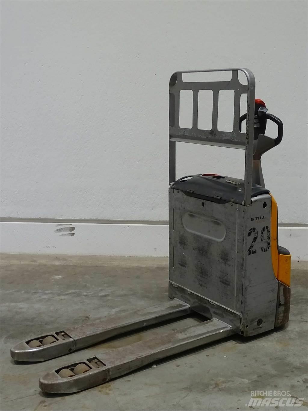 Still EXU16 Nisko podizni električni viličar