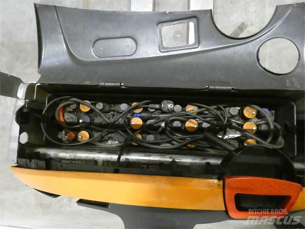 Still EXU16 Nisko podizni električni viličar