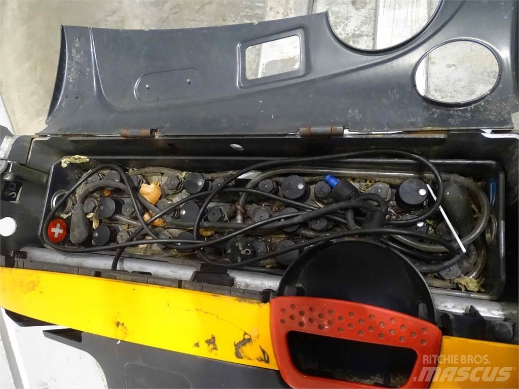 Still EXU16 Nisko podizni električni viličar