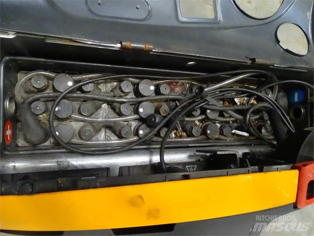Still EXU16 Nisko podizni električni viličar