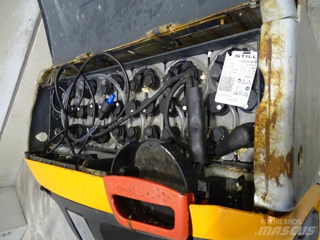 Still EXU16 Nisko podizni električni viličar