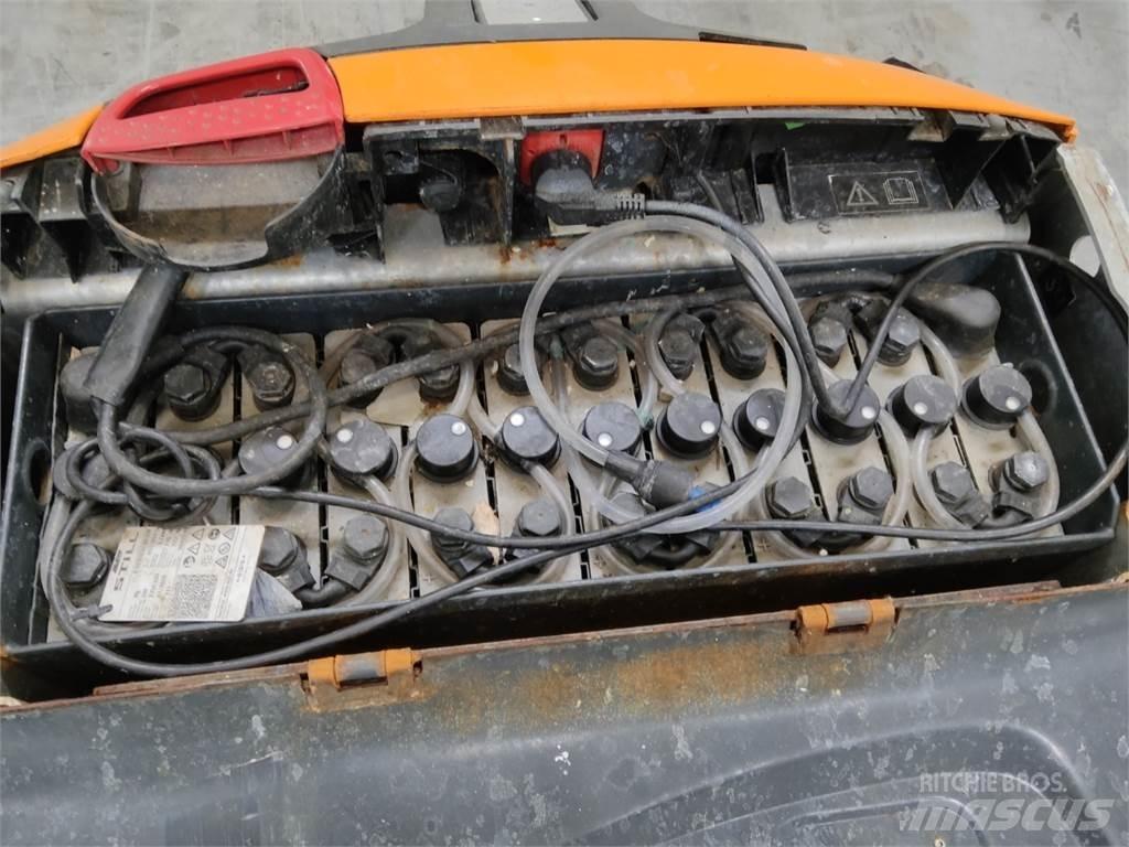 Still EXU16 Nisko podizni električni viličar