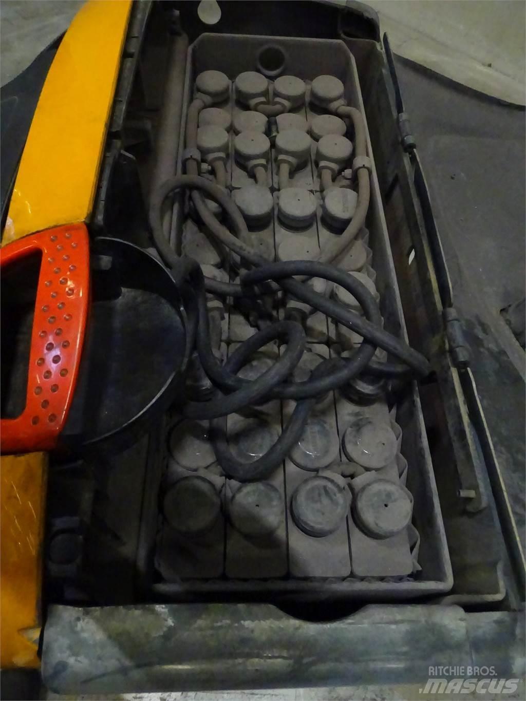 Still EXU16 Nisko podizni električni viličar