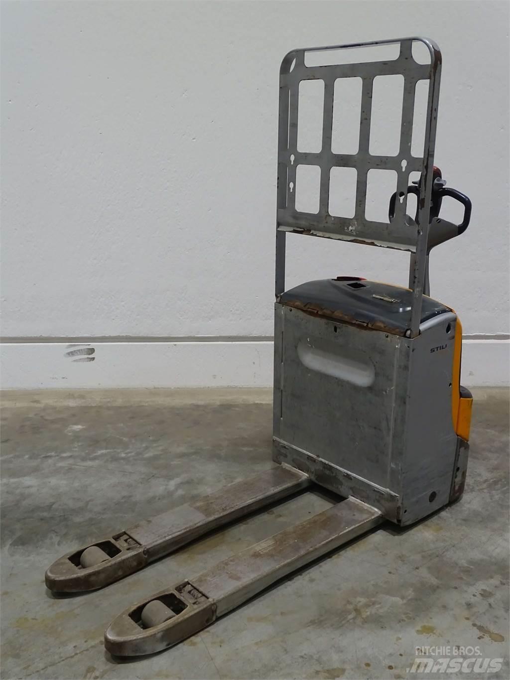Still EXU18 Nisko podizni električni viličar
