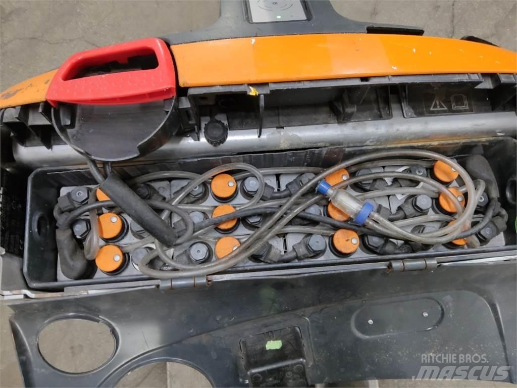 Still EXU18 Nisko podizni električni viličar