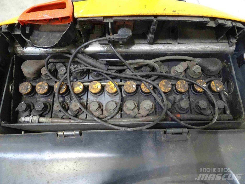 Still EXU20 Nisko podizni električni viličar