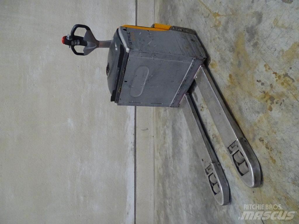 Still EXU22 Nisko podizni električni viličar