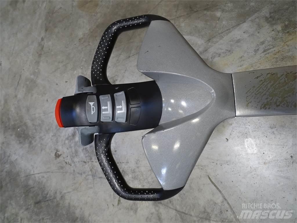 Still EXV-16 Ručni električni viličar
