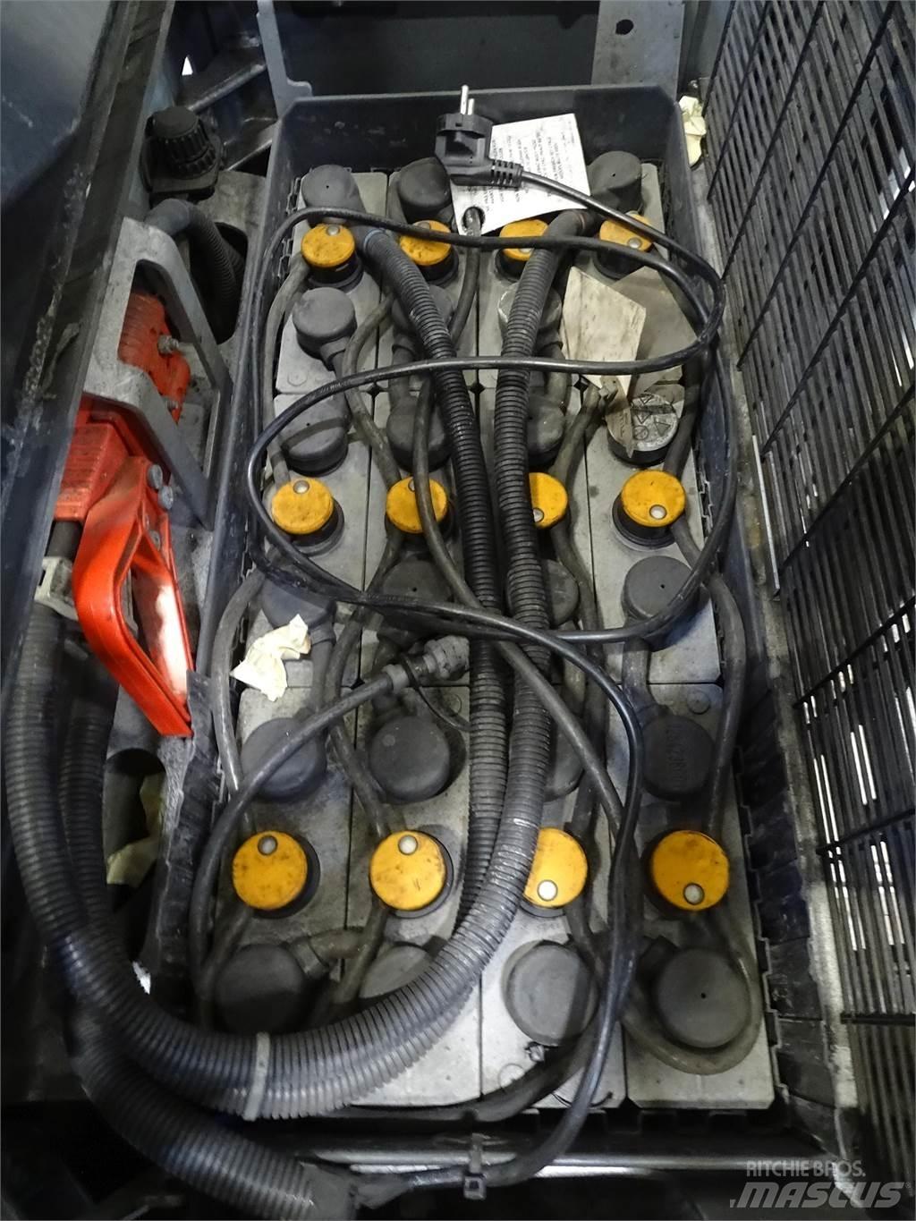 Still EXV-SF14 Ručni električni viličar