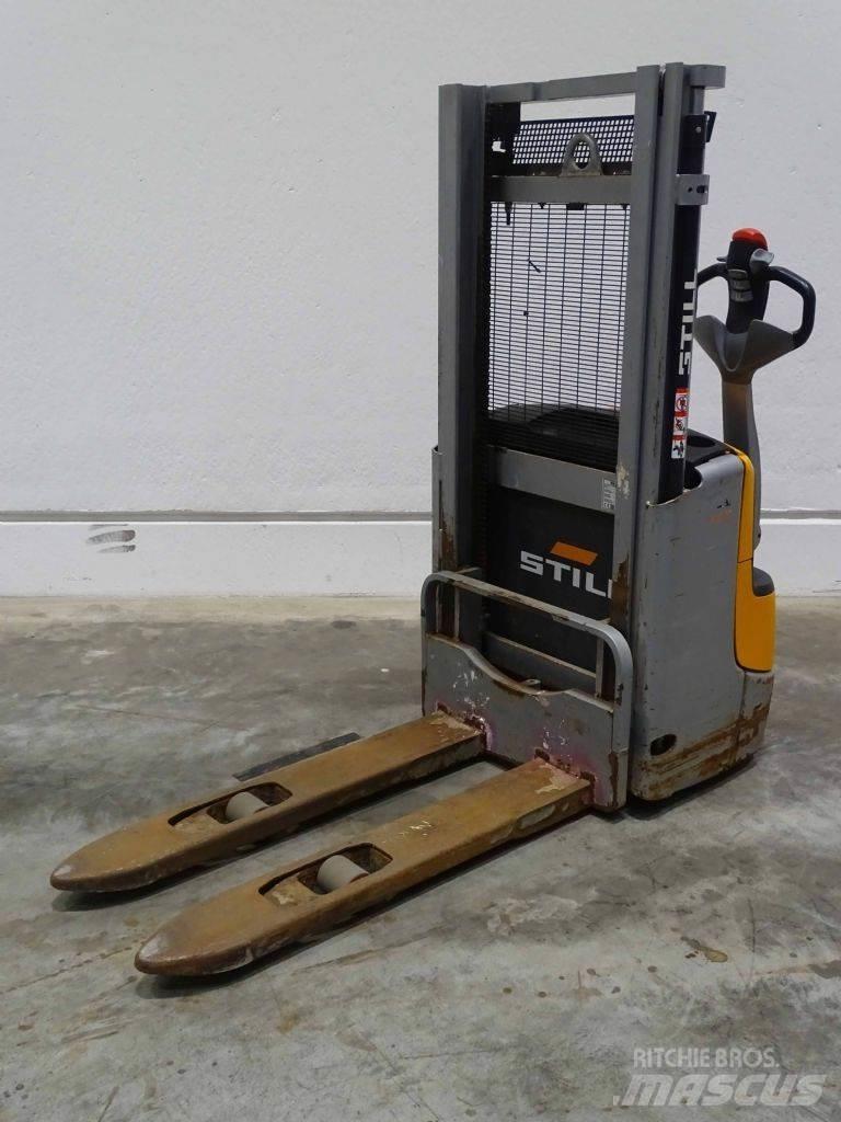 Still EXV10 Ručni električni viličar