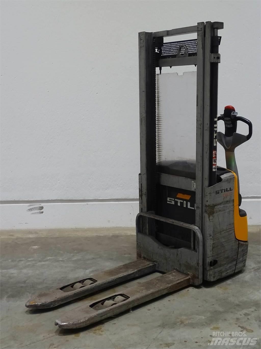 Still EXV10 Ručni električni viličar