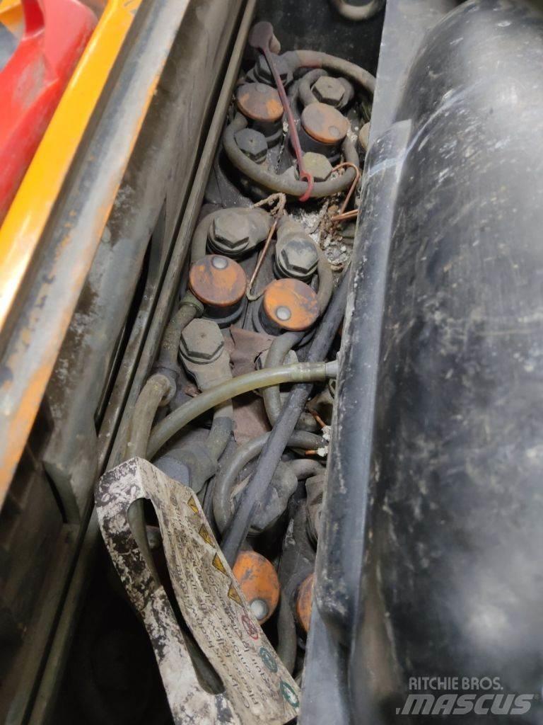 Still EXV12 Ručni električni viličar