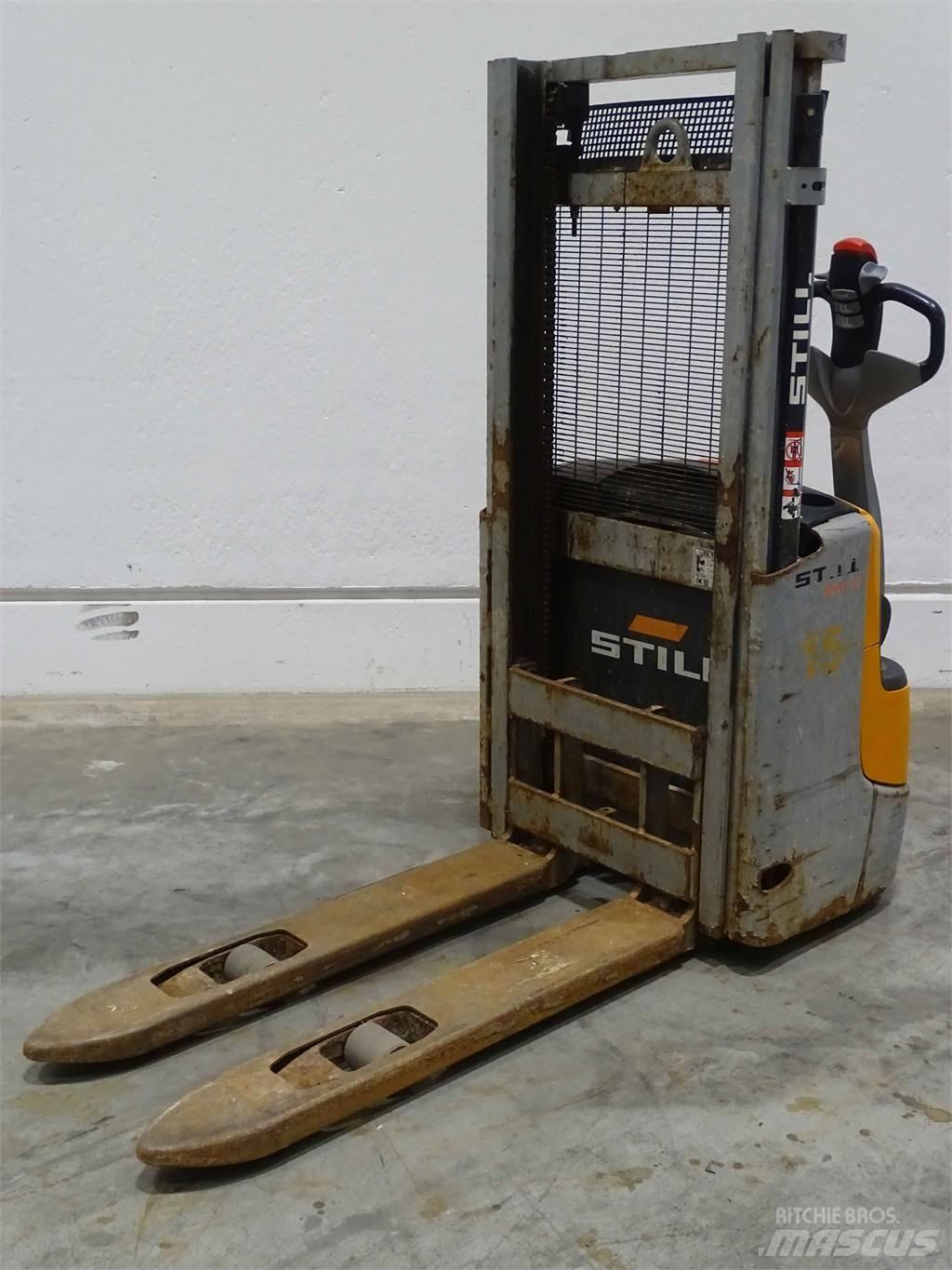 Still EXV12 Ručni električni viličar