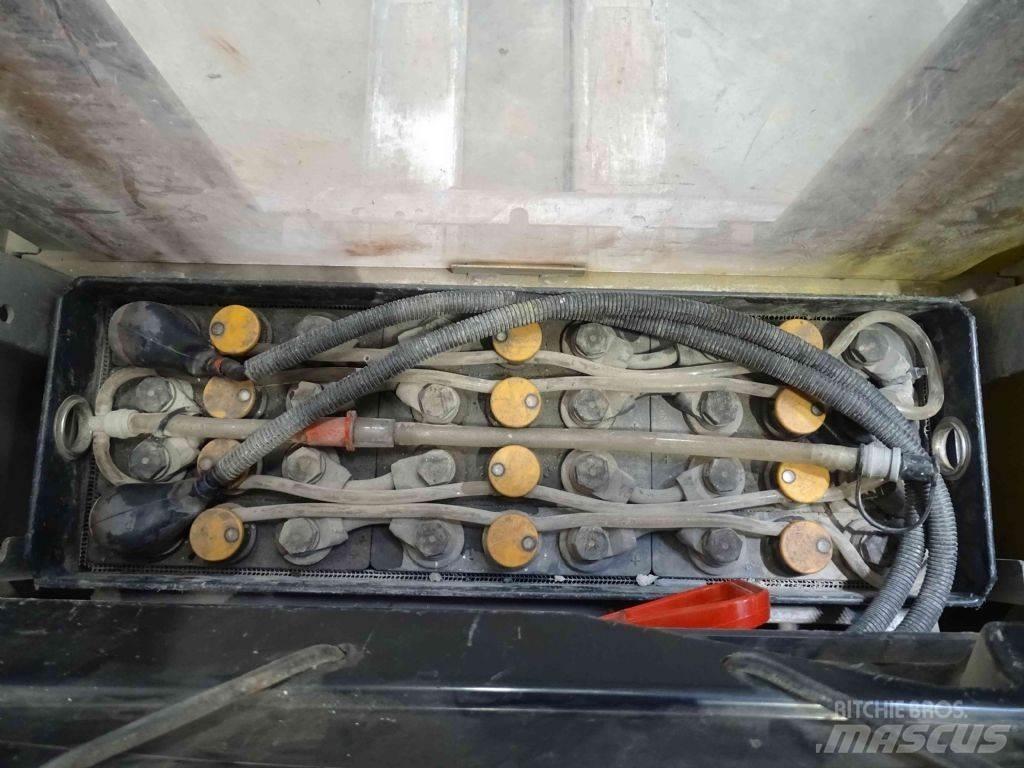 Still EXV14 Ručni električni viličar