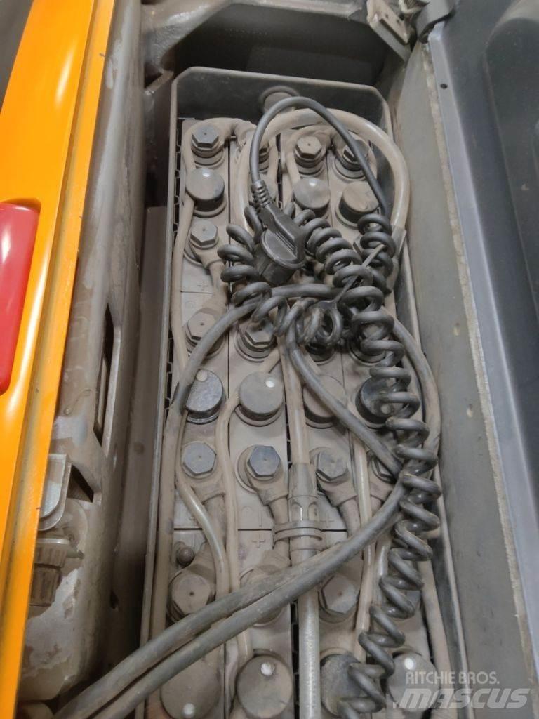 Still EXV14C Ručni električni viličar
