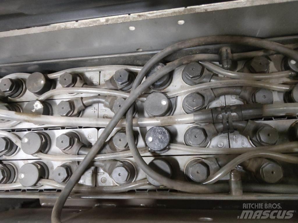 Still EXV14C Ručni električni viličar