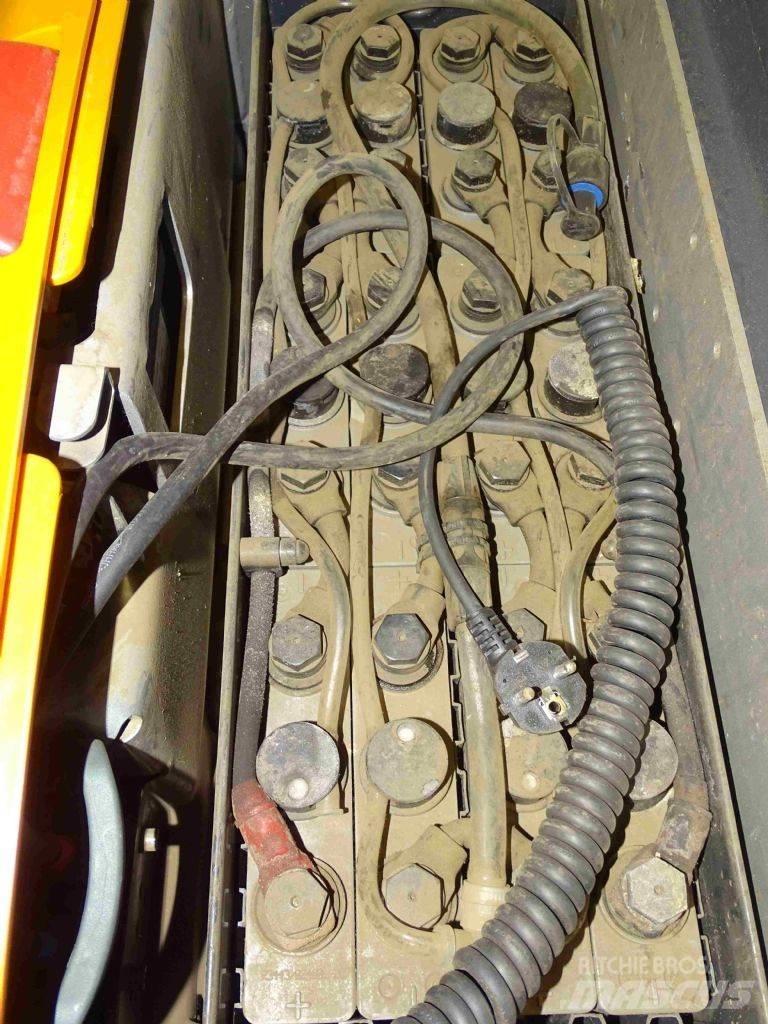 Still EXV14C Ručni električni viličar