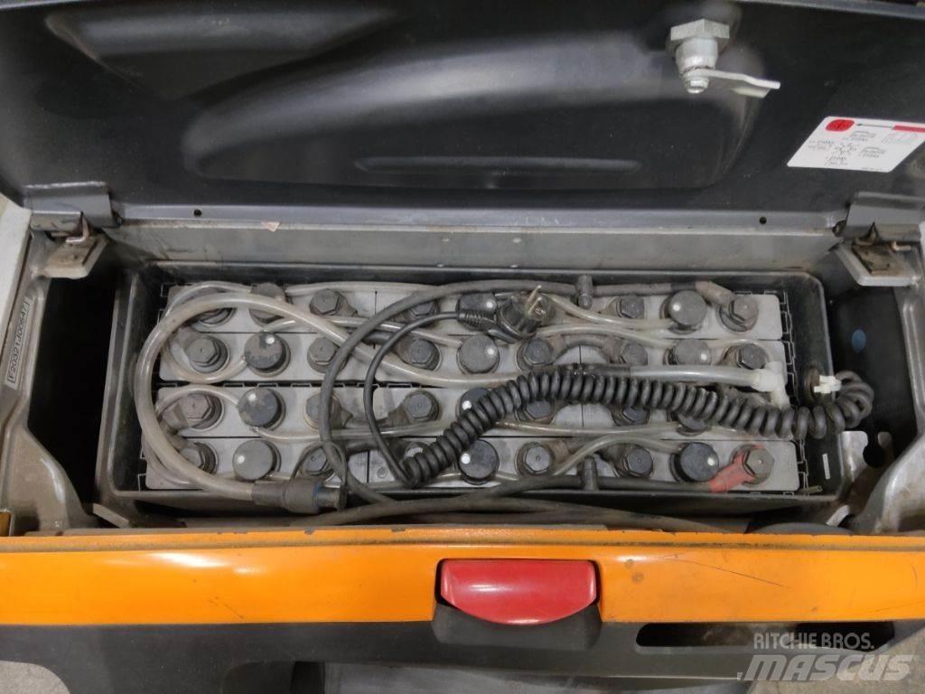 Still EXV14C Ručni električni viličar