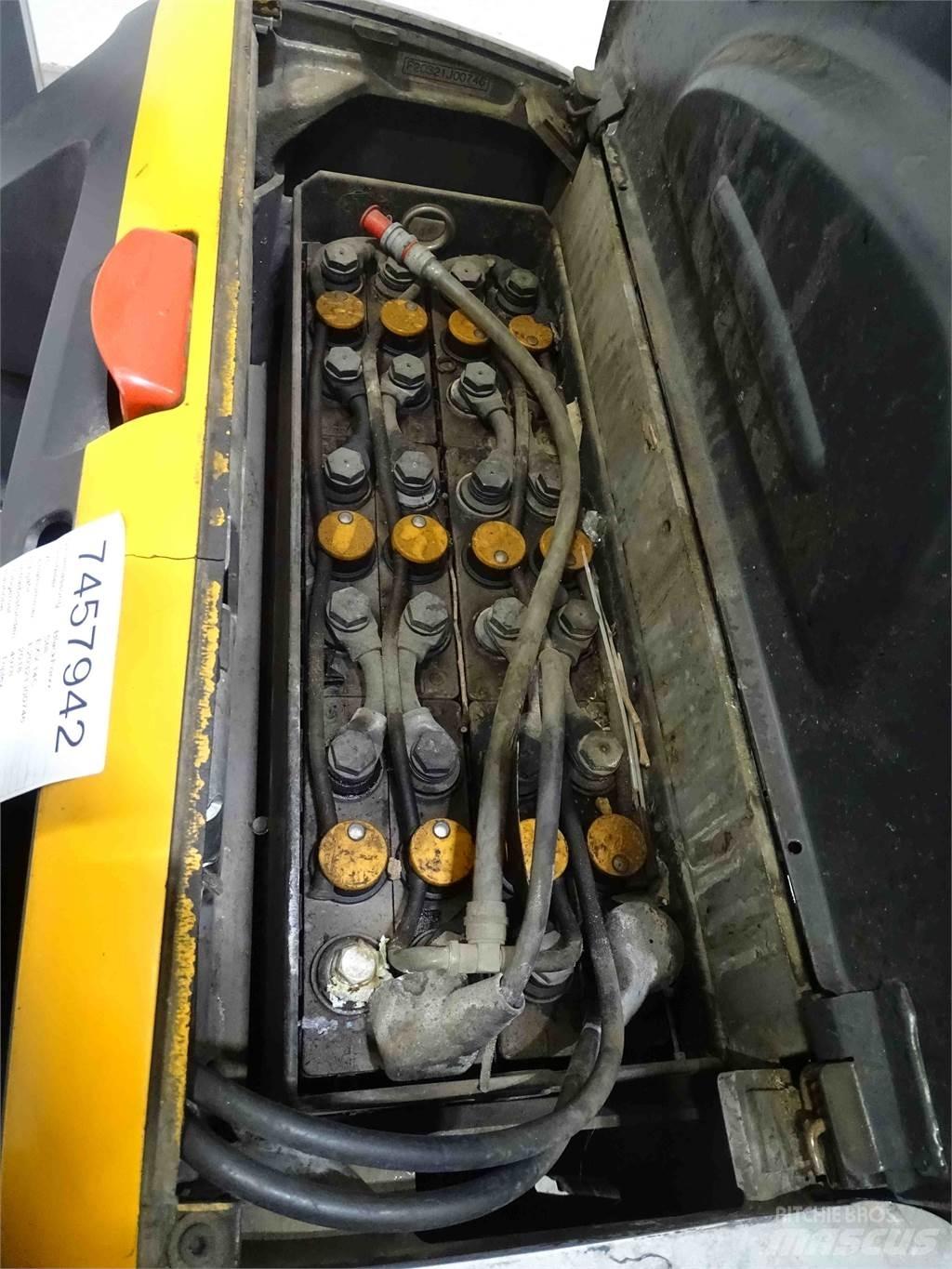 Still EXV14C Ručni električni viličar
