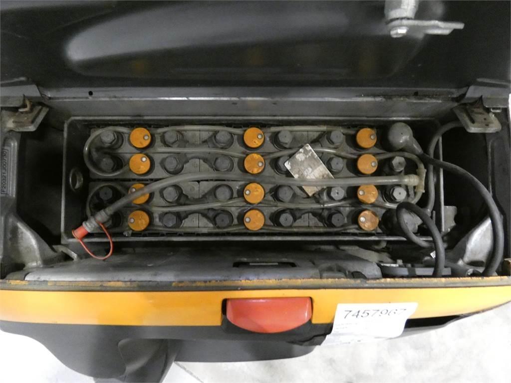 Still EXV14C Ručni električni viličar