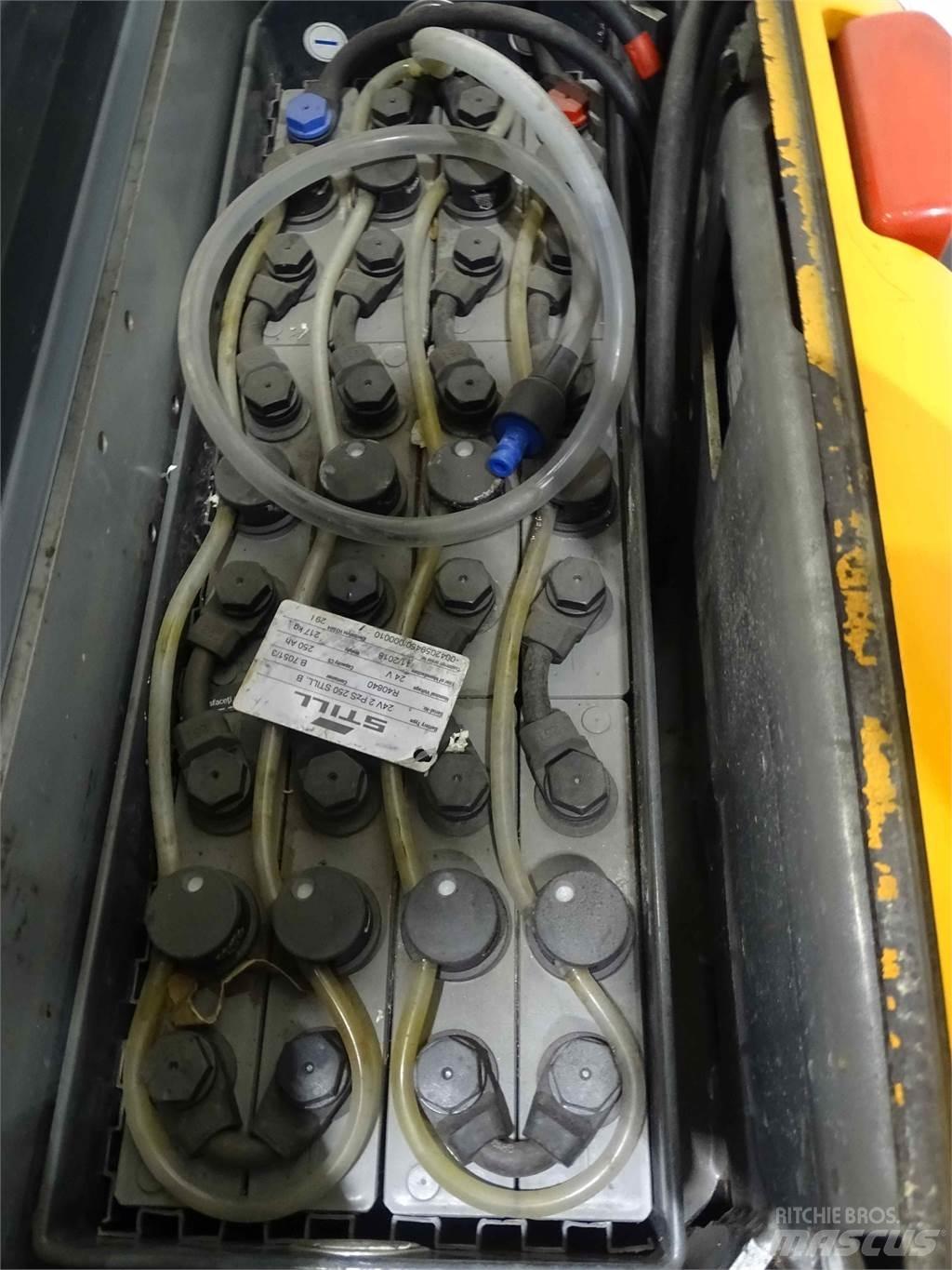 Still EXV14C Ručni električni viličar