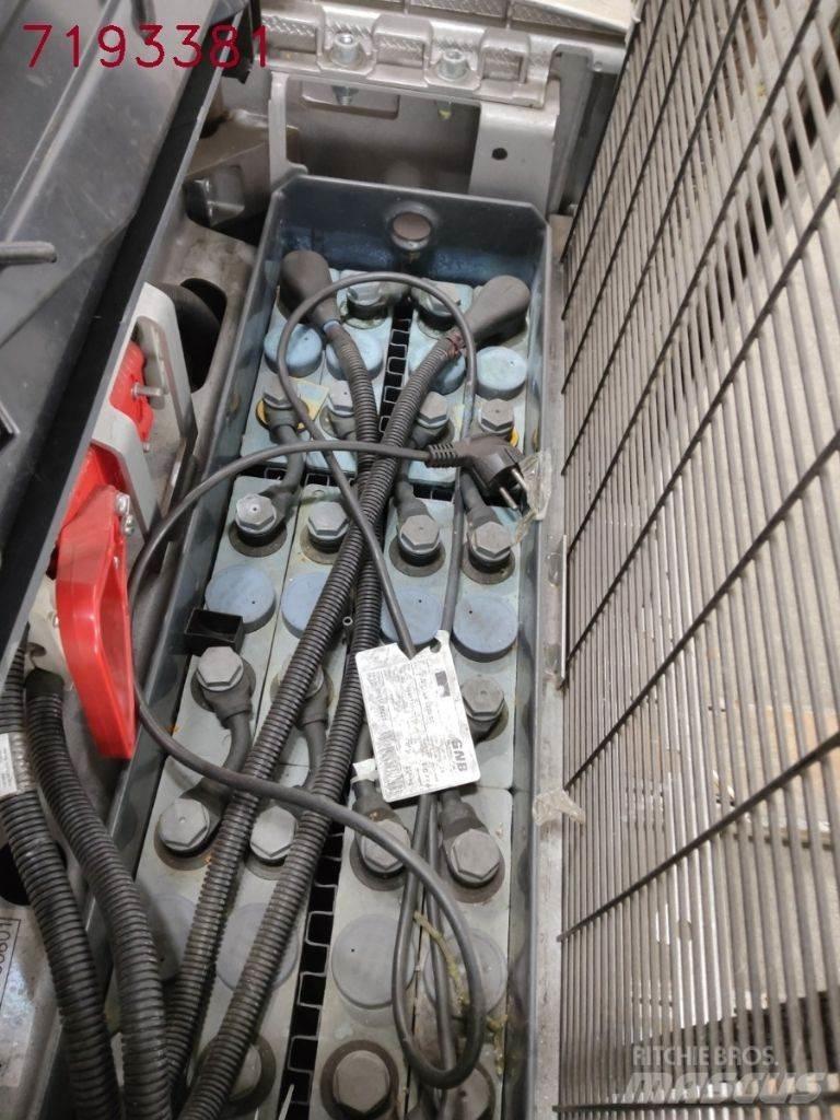 Still EXV16 Ručni električni viličar